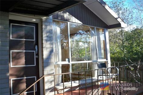 Property photo of 2/17 Manresa Court Sandy Bay TAS 7005
