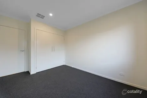 Property photo of 40 Newbridge Boulevard Wallan VIC 3756