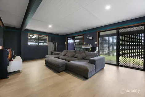 Property photo of 24 Outlook Avenue Lower Beechmont QLD 4211