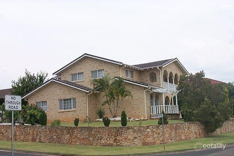 3 Belfairs St, Robertson, QLD 4109