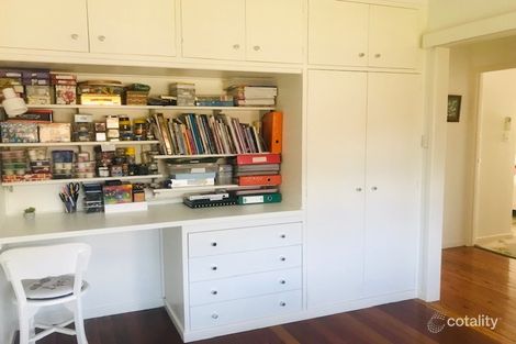 Property photo of 2 Strathburn Street Oxley QLD 4075