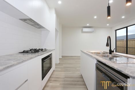 Property photo of 62 Panaia Boulevard Truganina VIC 3029