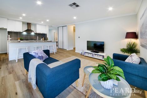 5b Ornum Pl, Innaloo, WA 6018