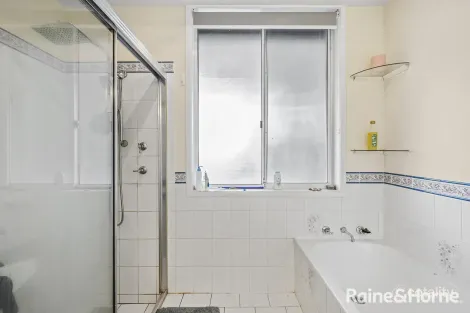 Property photo of 21 Salter Avenue Minto NSW 2566