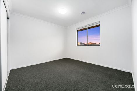 Property photo of 64 Gibsons Circuit Bonnie Brook VIC 3335