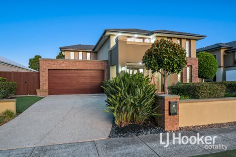 Property photo of 10 Biscay Grove Lyndhurst VIC 3975