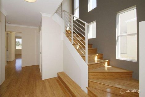 Property photo of 4 Long Street Beaconsfield WA 6162