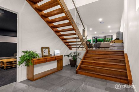 Property photo of 19 Esmonde Place Coorparoo QLD 4151