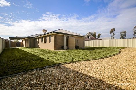 Property photo of 7 Condamine Street West Wodonga VIC 3690