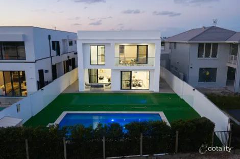 23 Lake Serenity Bvd, Helensvale, QLD 4212