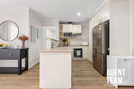 Property photo of 6/80 Paul Coe Crescent Ngunnawal ACT 2913