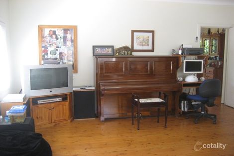 Property photo of 185 Warringah Road Beacon Hill NSW 2100