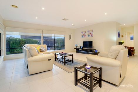 Property photo of 44 Ultimo Walk Taylors Hill VIC 3037