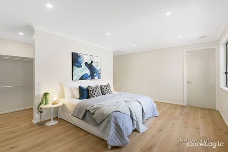 Property photo of 1/443 Waverley Road Mount Waverley VIC 3149