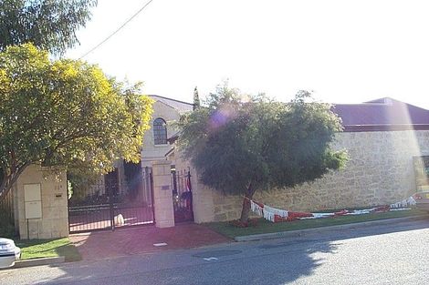 55b Staton Rd, East Fremantle, WA 6158