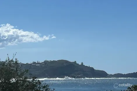 Property photo of 100 Avoca Drive Avoca Beach NSW 2251