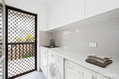 Property photo of 2/4 Wattle Avenue Montmorency VIC 3094
