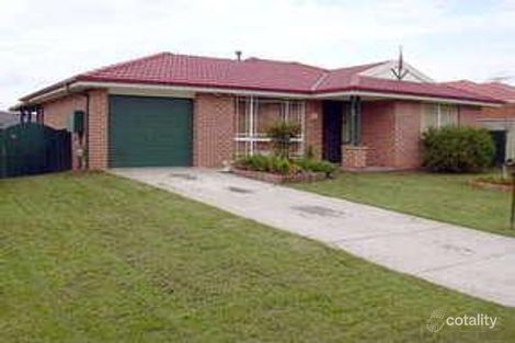 Property photo of 28 Lysander Avenue Rosemeadow NSW 2560