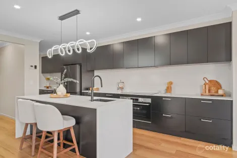 Property photo of 67 Ashwood Circuit Chambers Flat QLD 4133