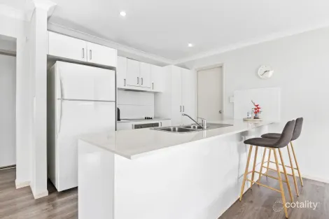 Property photo of 30 Anembo Avenue Summerland Point NSW 2259