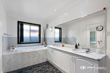 Property photo of 28 Bunyip Court Morwell VIC 3840