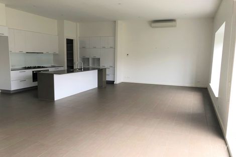 Property photo of 10 Elmington Avenue Forest Hill VIC 3131