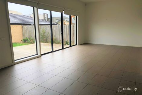 Property photo of 10 Elmington Avenue Forest Hill VIC 3131