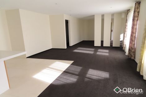 Property photo of 8 Gerald Court Chelsea Heights VIC 3196