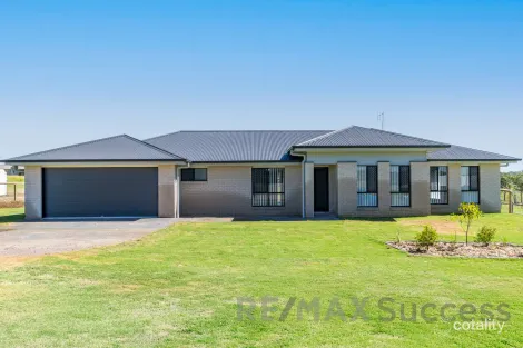 15 Aquila Dr, Meringandan West, QLD 4352