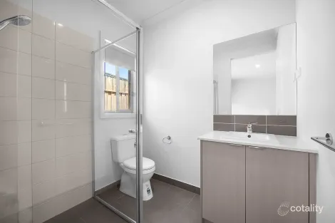 Property photo of 21 Dhalla Street Thornhill Park VIC 3335