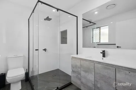 Property photo of 19 Aleisha Court Redcliffe QLD 4020