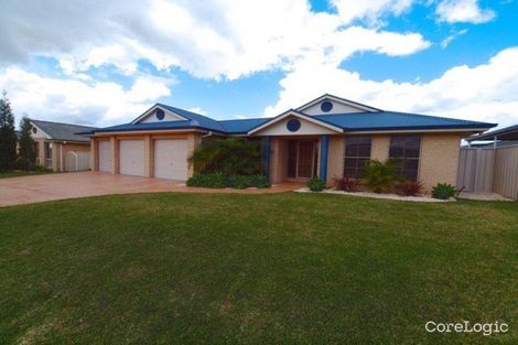 Property photo of 15 Acer Terrace Thornton NSW 2322