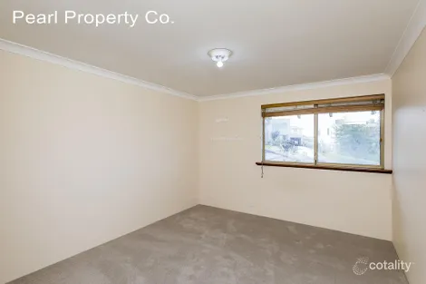 Property photo of 11 Turner Close Duncraig WA 6023
