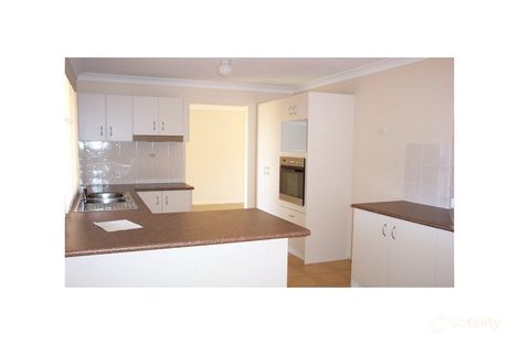 Property photo of 31 Vanessa Court Camira QLD 4300