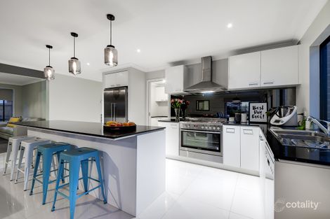 Property photo of 29 Hill Farm Drive Clyde VIC 3978