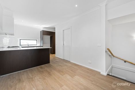 Property photo of 6 Rubus Way Pakenham VIC 3810