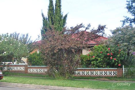 2a Tennyson Rd, Greenacre, NSW 2190