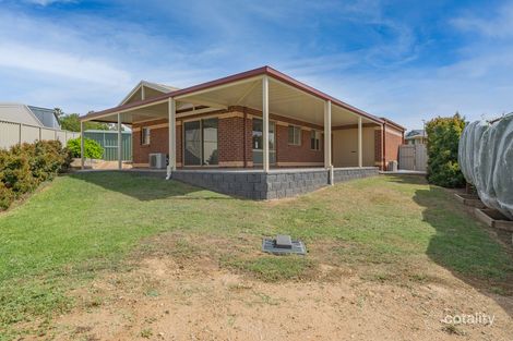 Property photo of 8 Banool Street Golden Square VIC 3555