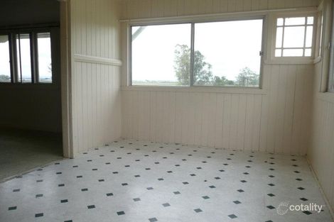 Property photo of 14 Kookaburra Court Regency Downs QLD 4341