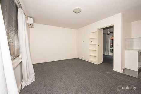 Property photo of 2/5 Shirley Grove St Kilda East VIC 3183