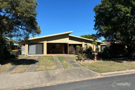 99 Cunningham St, Urangan, QLD 4655