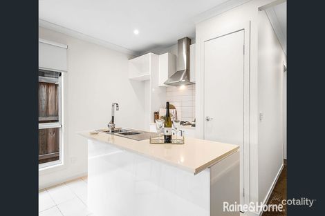 Property photo of 9 Barlow Circuit Tarneit VIC 3029