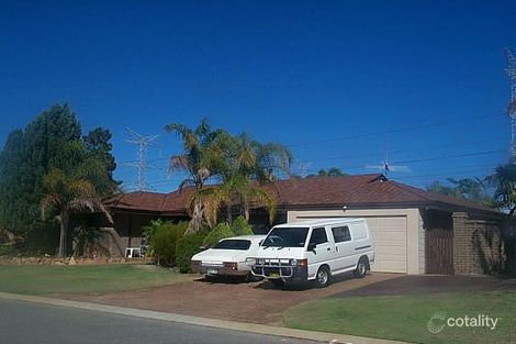 17 Bolderwood Dr, South Lake, WA 6164