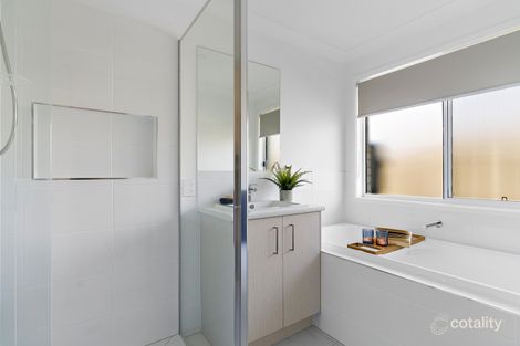 Property photo of 10 Kensington Drive Southside QLD 4570