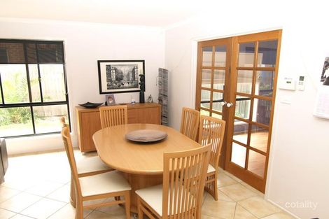 Property photo of 19 Unwin Avenue Jerrabomberra NSW 2619
