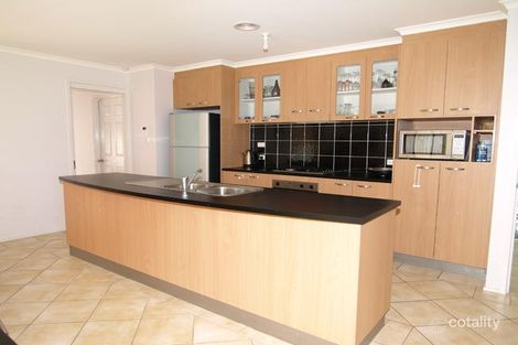 Property photo of 19 Unwin Avenue Jerrabomberra NSW 2619