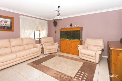 Property photo of 6 Highcliff Close Woongarrah NSW 2259