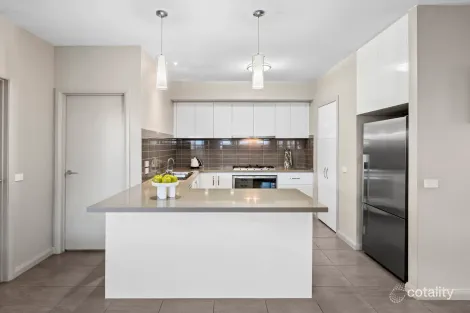 Property photo of 3 Austin Place Grovedale VIC 3216