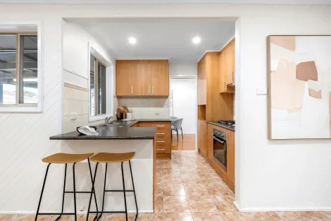 Property photo of 492 Grimshaw Street Bundoora VIC 3083