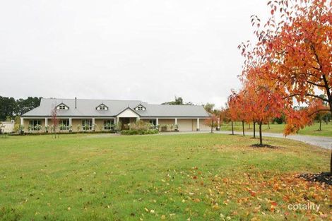 Property photo of 88 Manorina Way Macedon VIC 3440